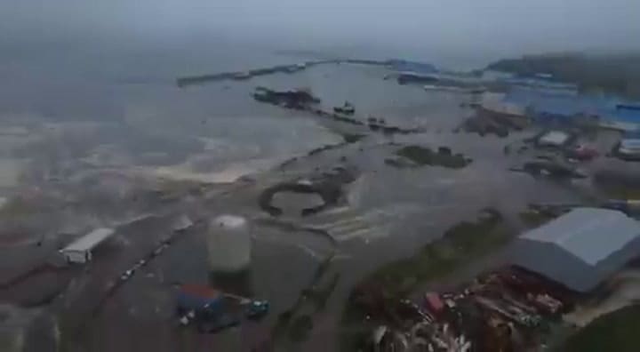 Depremin ardından tsunaminin ilk vurduğu yer Kamçatka Yarımadası oldu.