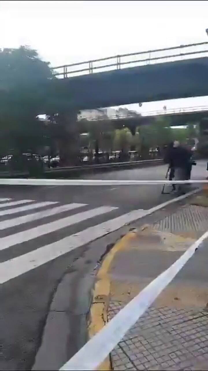 Tres autos chocaron en la 9 de julio porque uno de los conductores se distrajo con el GPS