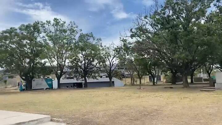 El Centro de Educación Física N°11, aledaño al Estadio Único de La Plata, sin alumnos este mediodía