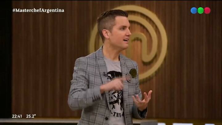 MasterChef Celebrity: Claudia Fontán le tiró onda a Hernán “El Loco” Montenegro - Fuente: Telefe