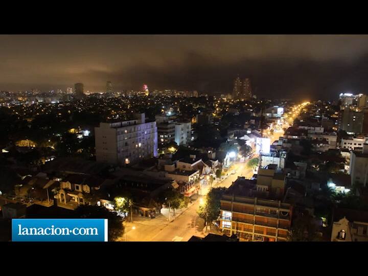Un cielo de todos los colores marcó la llegada de 2012 en la Feliz