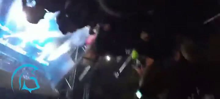 Terror en el recital de Los Tekis: un rayo irrumpió en escena y asustó a los presentes