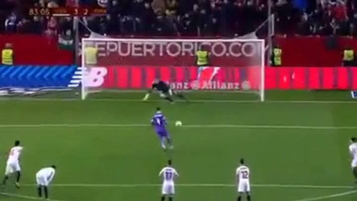 Ramos marcó de penal