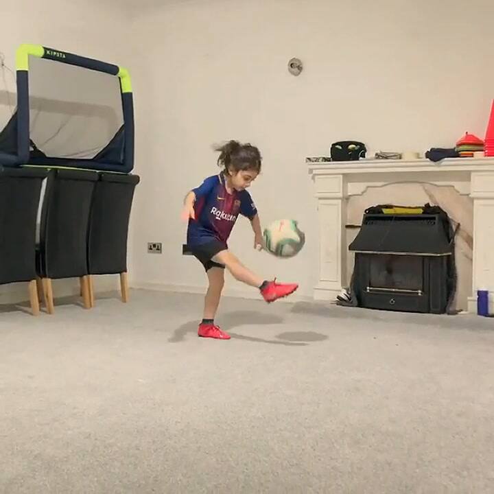 El niño iraní de seis años que deslumbró a Messi con un video. Su sueño en jugar para el Barcelona