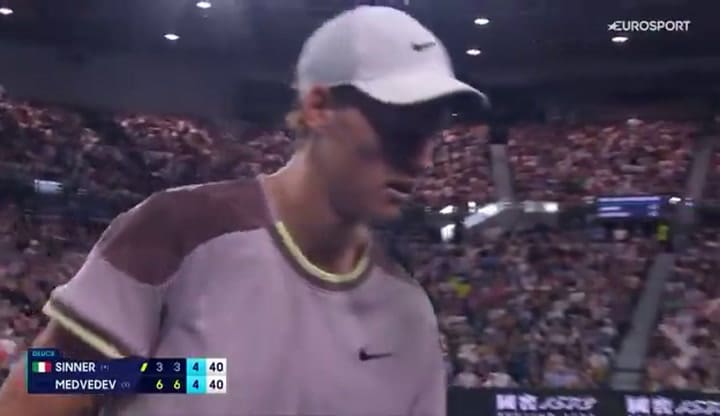 La frase de Sinner justo antes de la remontada con Medvedev