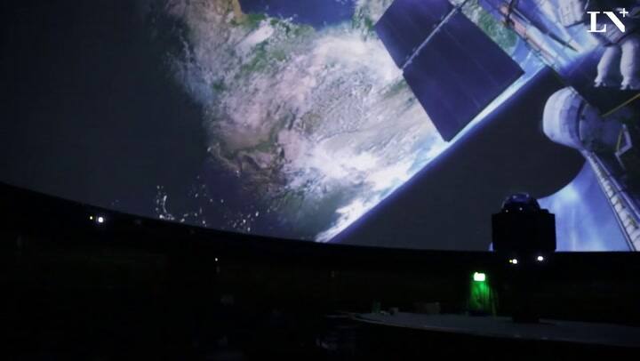 Reabre el Planetario con experiencias interactivas, robots y 4D