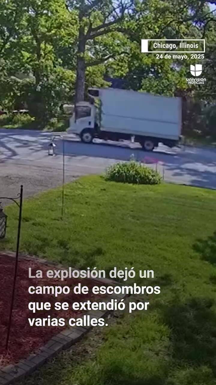 Así fue el impactante momento en que un camión explotó en Chicago