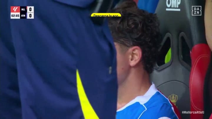 El enojo de Julián Álvarez tras haber sido reemplazado