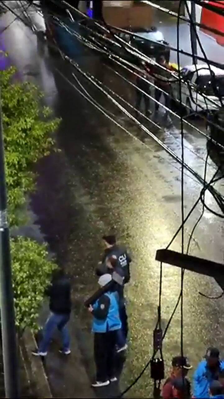 La policía allana un bunker narco en Once