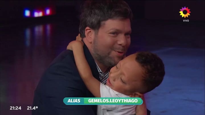 El show de los hermanos gemelos en Buenas Noches, Familia