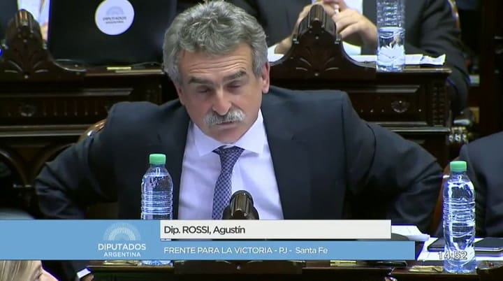 El cruce entre Rossi y Carrió dentro del recinto