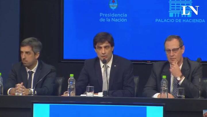 Lacunza: 'Permitir una mayor volatilidad solo agregaría incertidumbre y presiones inflacionarios'