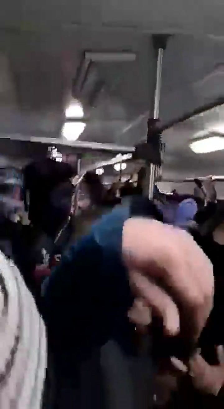 Violento ataque a dos policías en una formación del tren Belgrano Sur