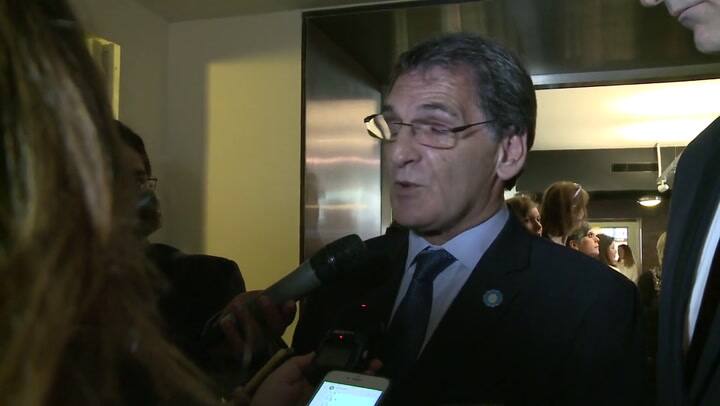 Avruj y Bullrich hablan de Holanda