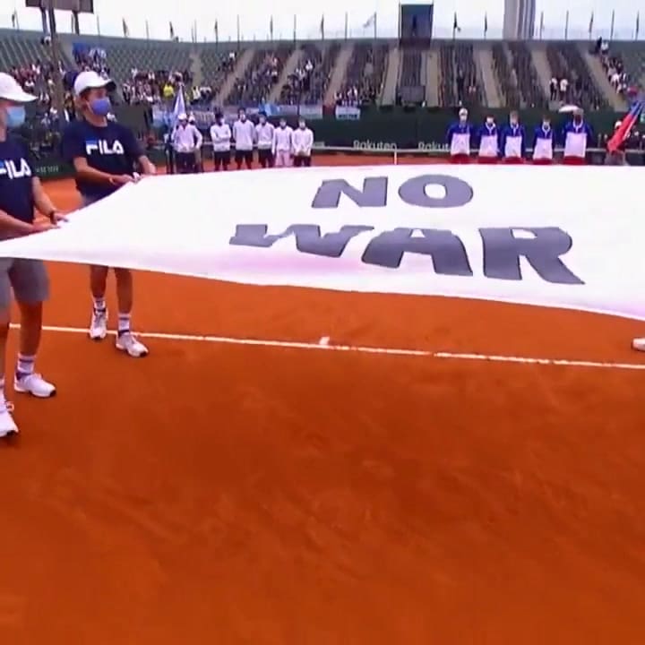 Sebastián Báez le dio a la Argentina el primer punto de la Copa Davis