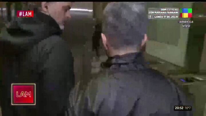 Jey Mammón huyó de un móvil con LAM
