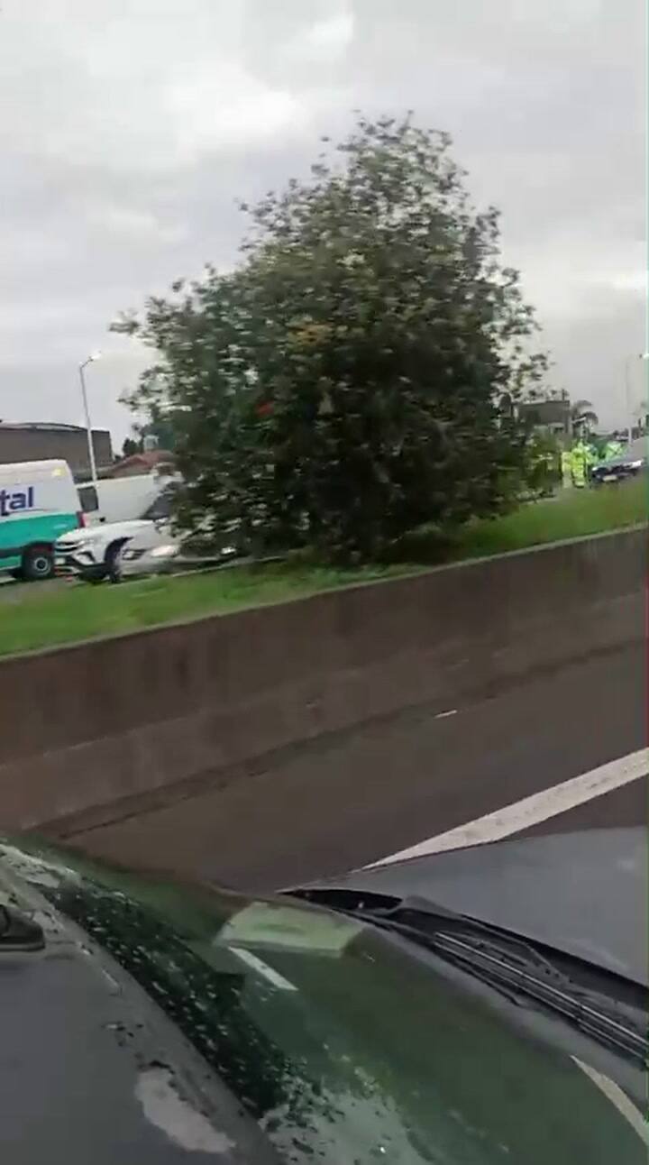 En el Acceso Oeste: se bajó de su auto para revisar un desperfecto y murió tras ser atropellado por un conductor ebrio