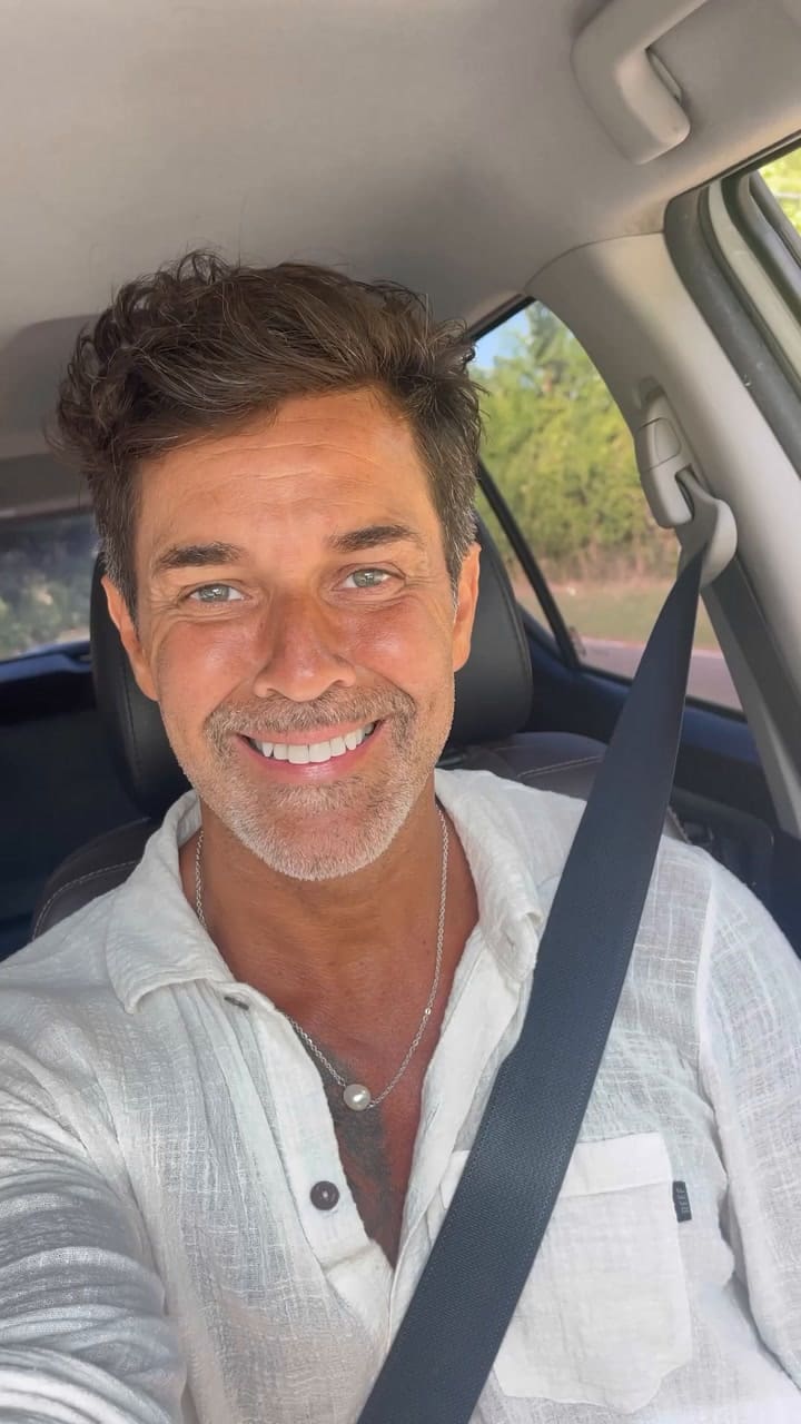 Mariano Martínez pasó por la peluquería y sorprendió a todos