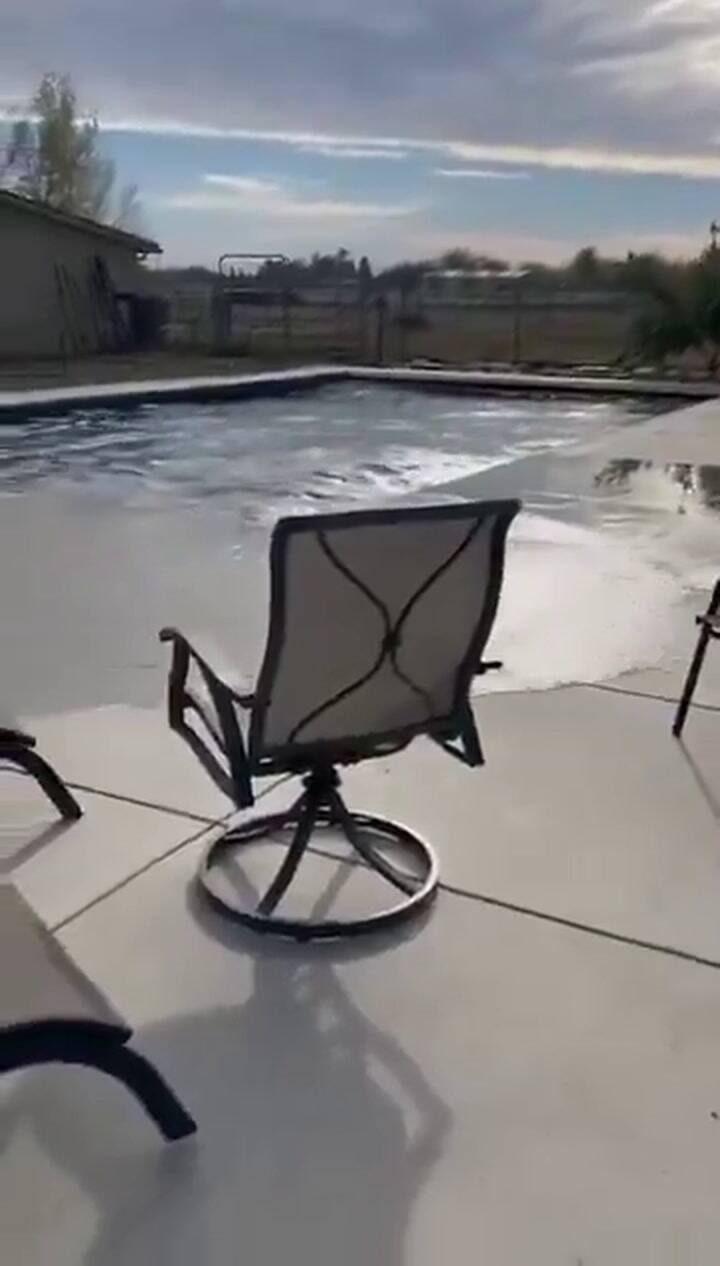 El terremoto en el parque de una casa