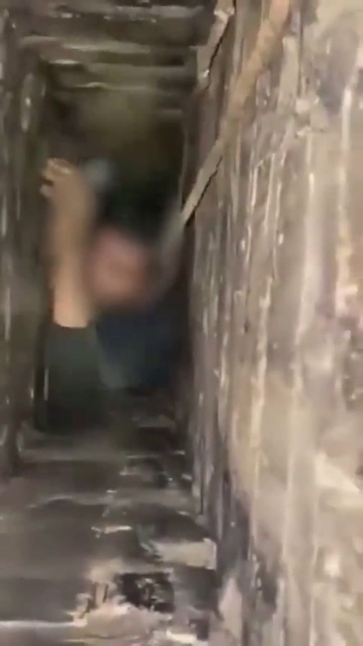 Entró a robar a una casa y quedó atrapado en la chimenea