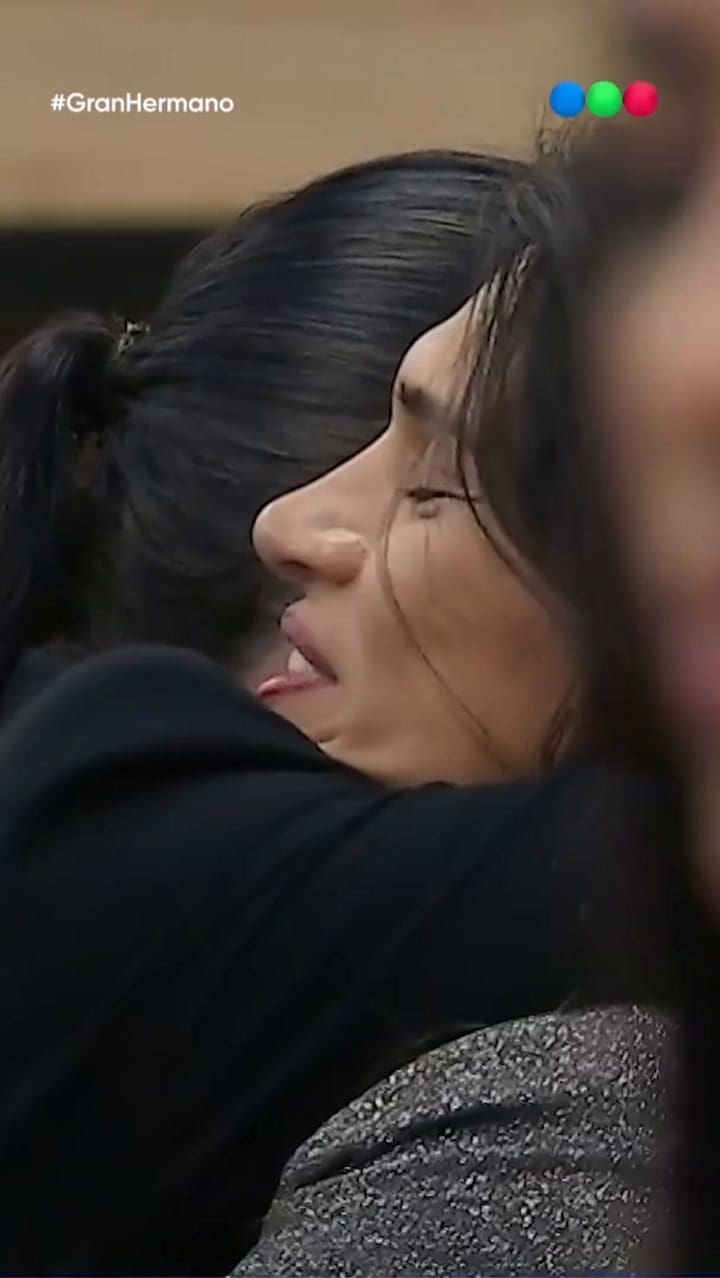 ¡Luciana Abandona La Casa Más Famosa! Mirá #GranHermano Enmitelefe.com-vivo Y Espiá La Casa GRATIS Las 24 Horas Por @DIRECTVLA @DGO Latam