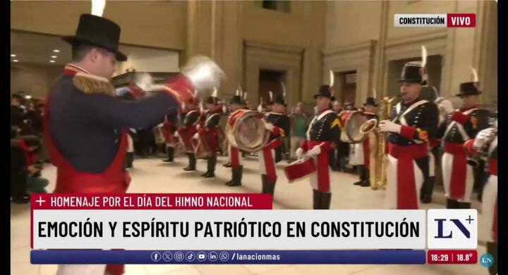Día del Himno Nacional: la sorpresiva aparición de los Granaderos que generó emoción en Constitución