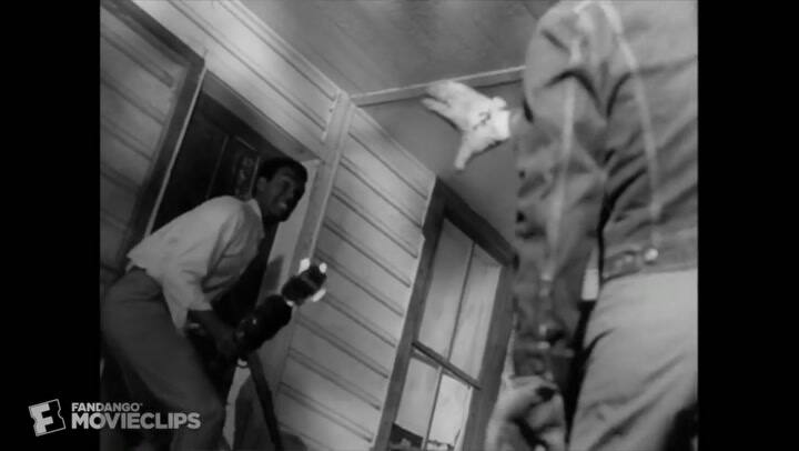 Los zombies en una de sus típicas cenas - Fuente: YouTube