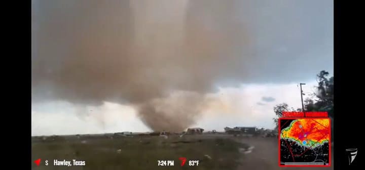 Cazador de Tornado rescata a familia en Texas