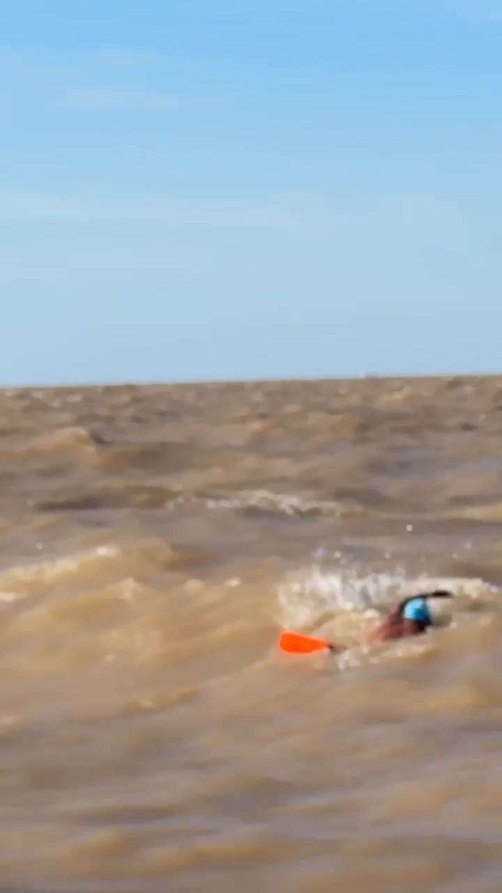 Adriano Motta cruce del Río de la Plata 1