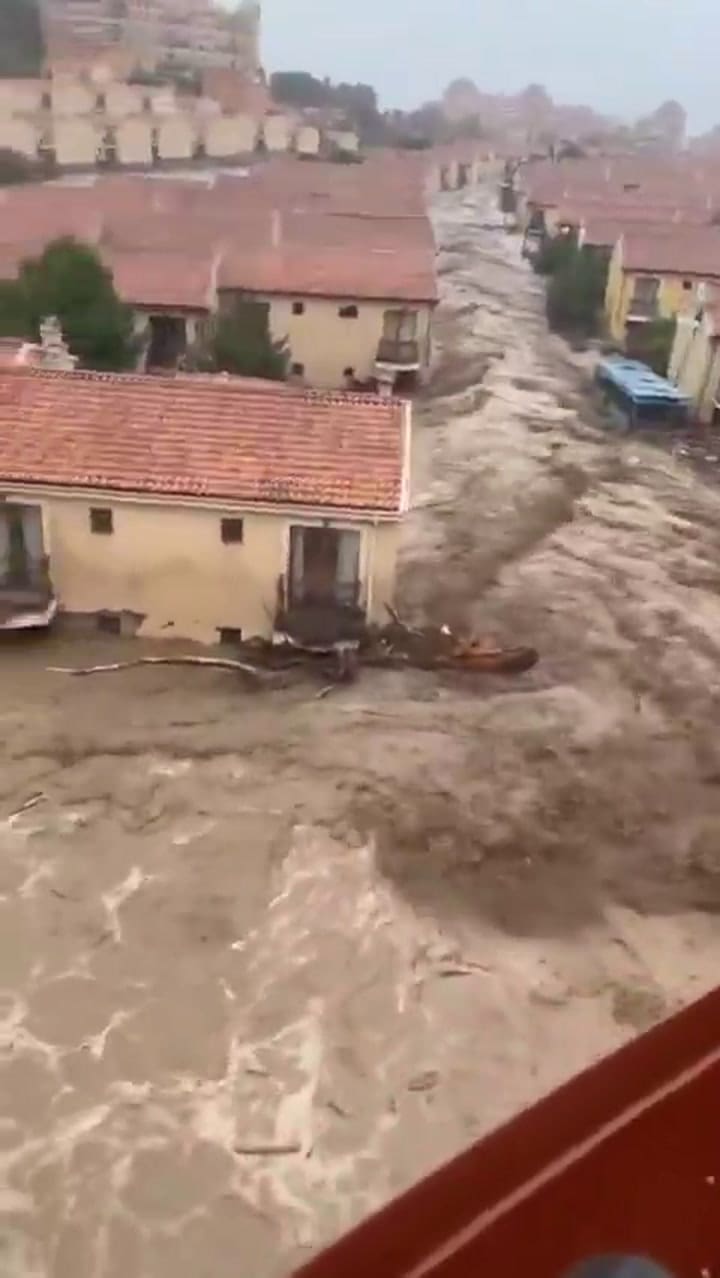 Al menos cuatro víctimas fatales tras las inundaciones en Bulgaria