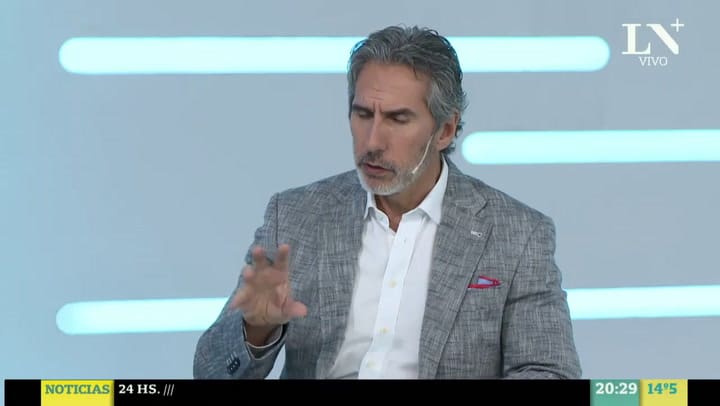 Julio Bárbaro: “Si uno aplaudió a Néstor y a Menem no es peronista, es un chanta”