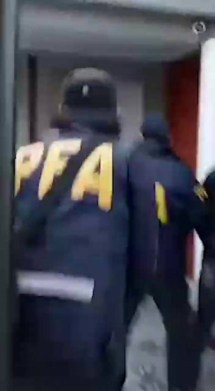 Tres detenidos por robar 185.000 dólares con el cuento del tío