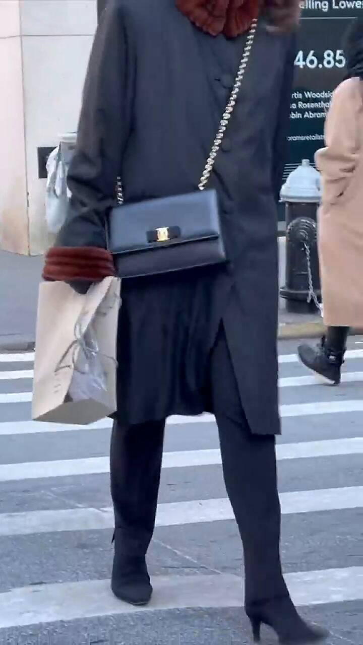 La joven fashionista mostró también los atuendos más increíbles de las mujeres