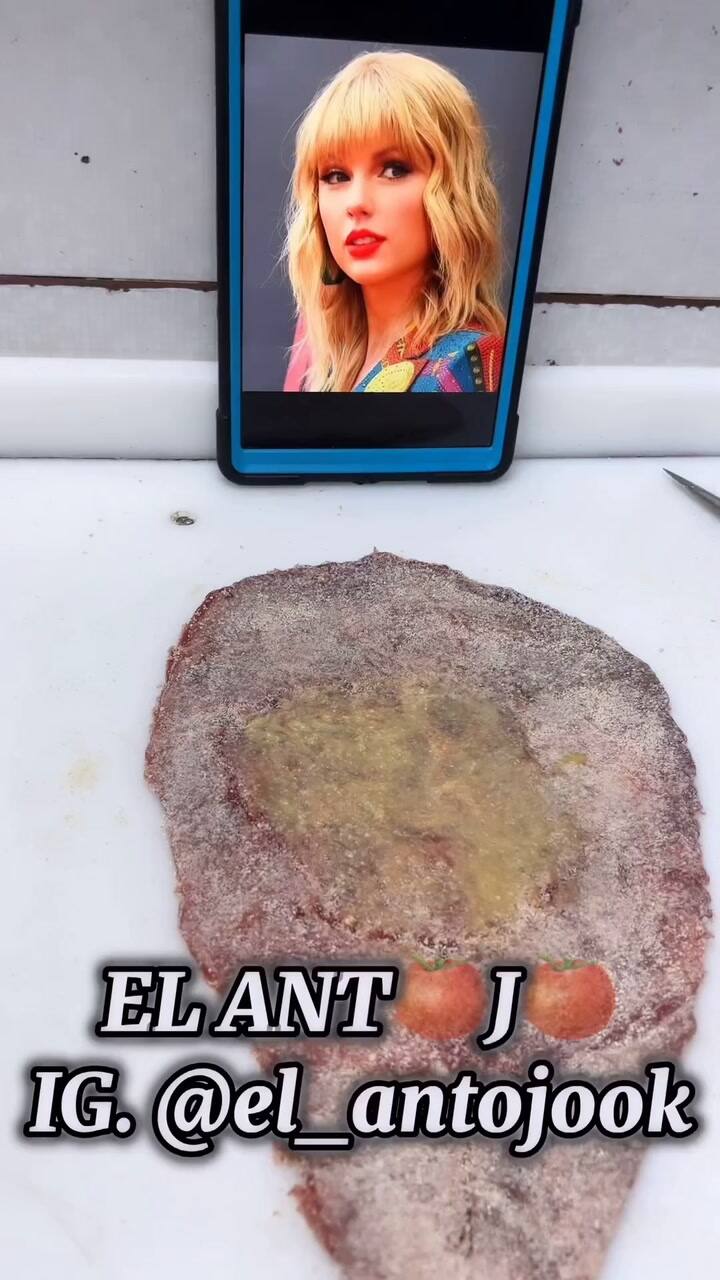 Hicieron una milanesa con la cara de Taylor Swift