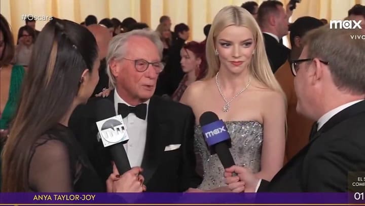Anya Taylor con su padre