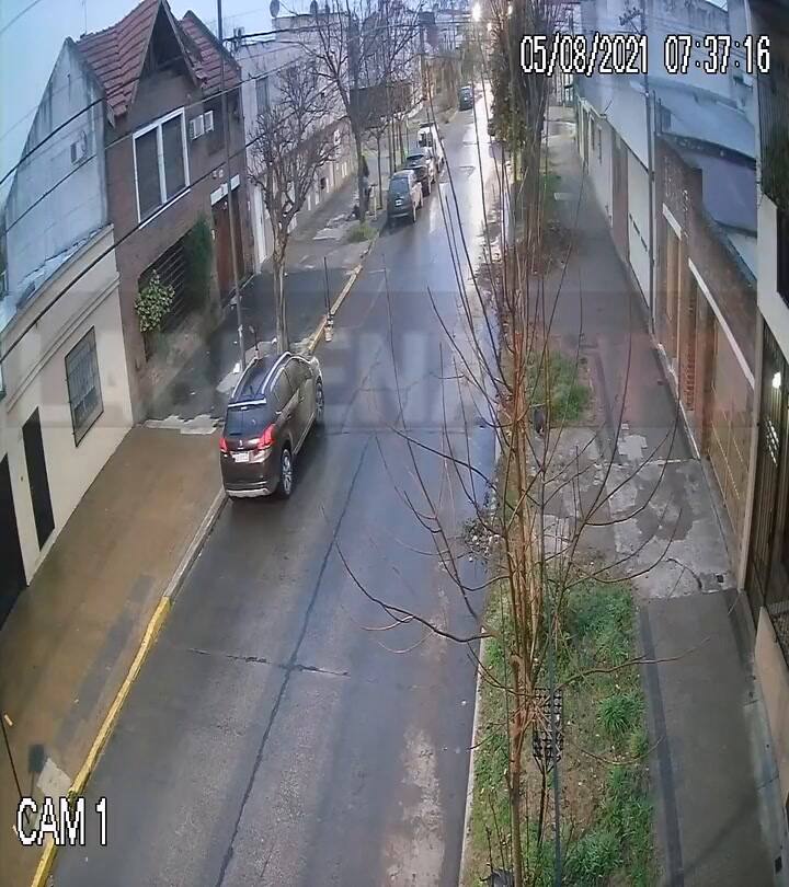 Salvaje robo a una docente en La Plata