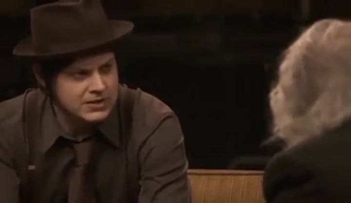 Jack White le enseña a Jimmy Page y The Edge a tocar 'Seven Nation Army' - Fuente: YouTube