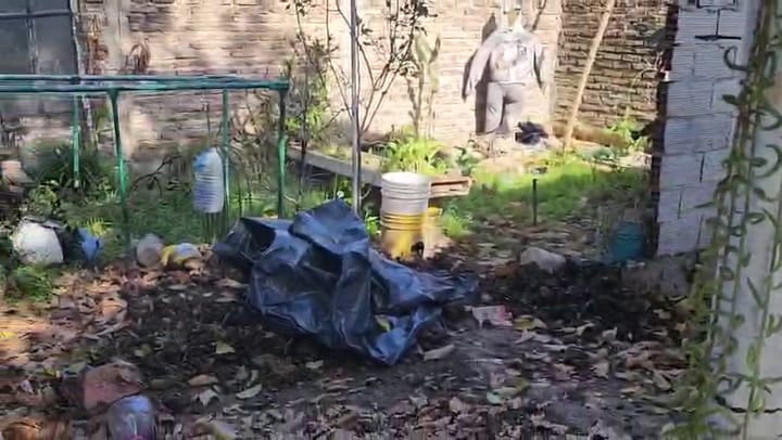 Así es la casa de Florencio Varela donde mataron a Lara, Brenda y Morena