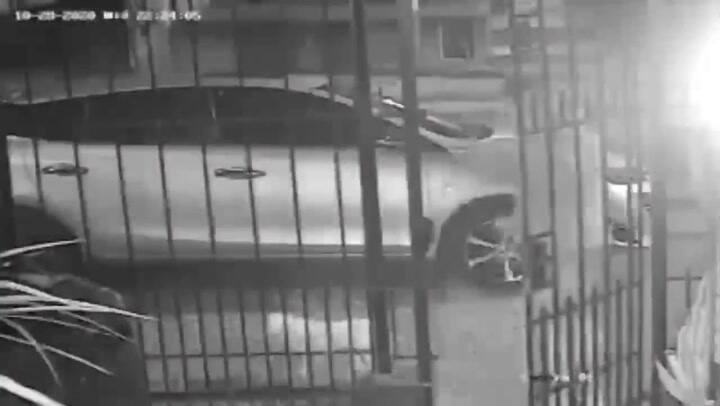 Motochorros. Un hombre sufrió un violento intento de robo al salir de la casa de sus padres en Berna