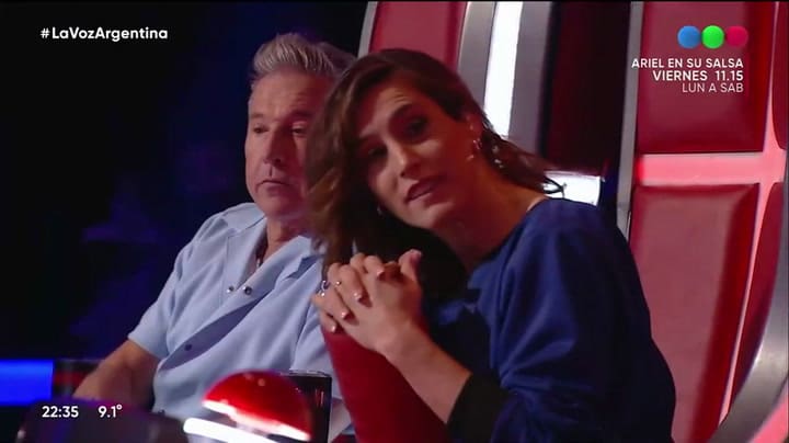 El divertido momento en que Lali imita a Bart Simpson en La Voz Argentina