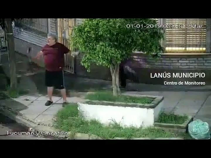 Lanús: hombre dispara al aire con dos armas a una hora de iniciado el 2019 - Fuente: Municipio de La