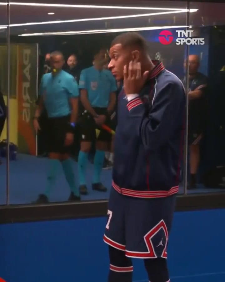 El susto de Mbappé antes de salir a la cancha