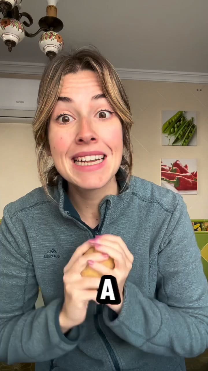 Por qué no hay que guardar cebollas y papas juntas, según una experta