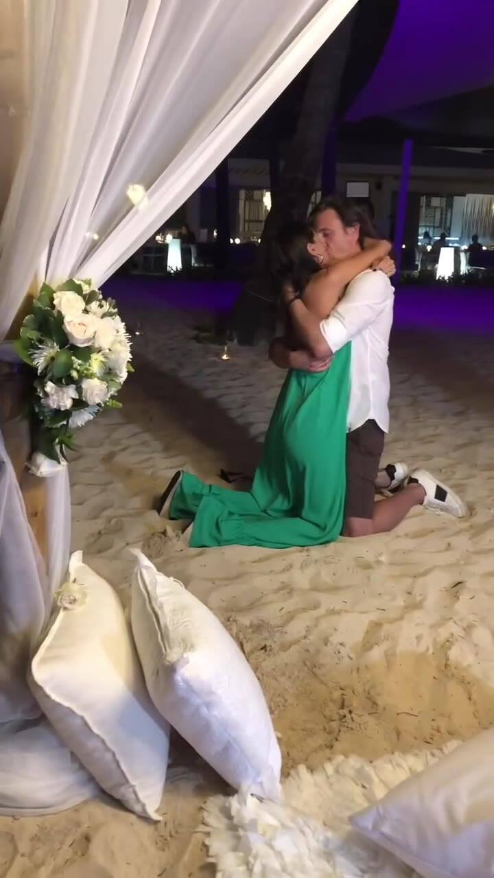 El romántico video que compartió Pampita