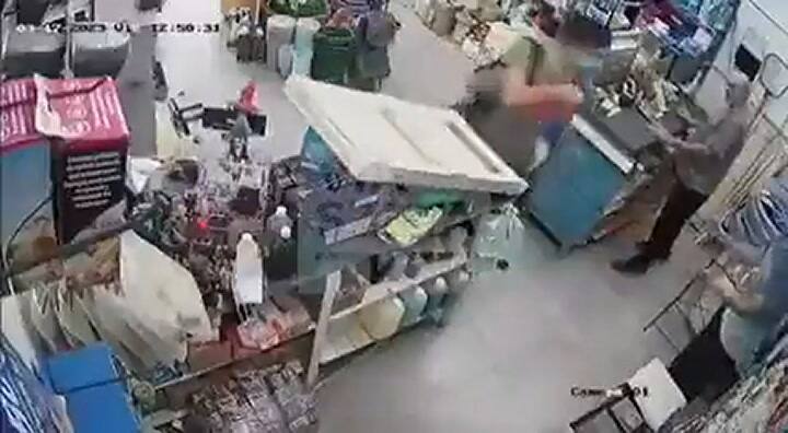 Entró a robar a un local en Santiago del Estero y el comerciante y su hijo lo inmovilizaron