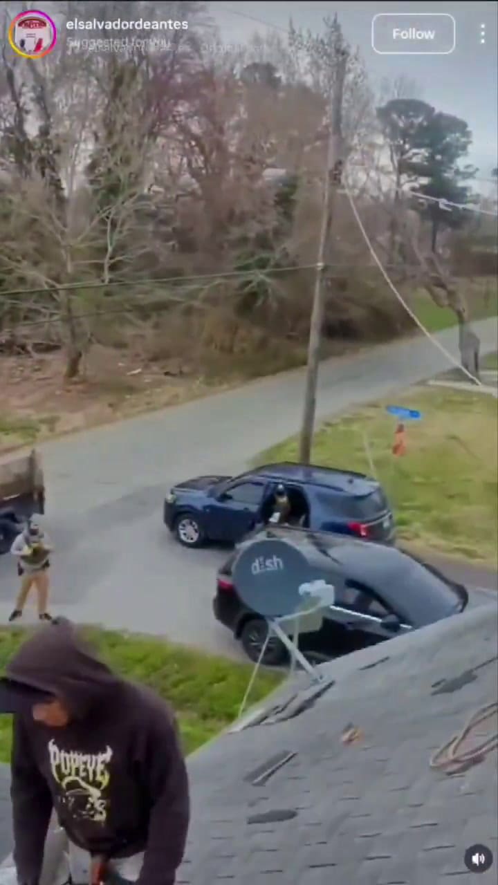 La mujer que contrató a roofers latinos para que repararan su techo y llamó al ICE