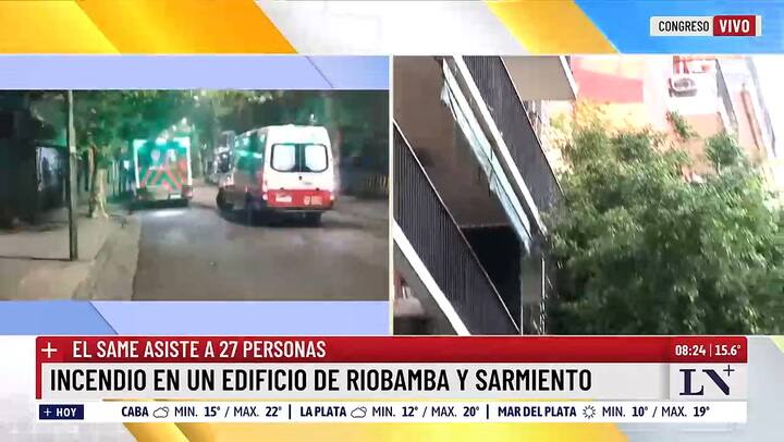 Incendio en un edificio de Riobamba y Sarmiento. El SAME asiste a 27 personas