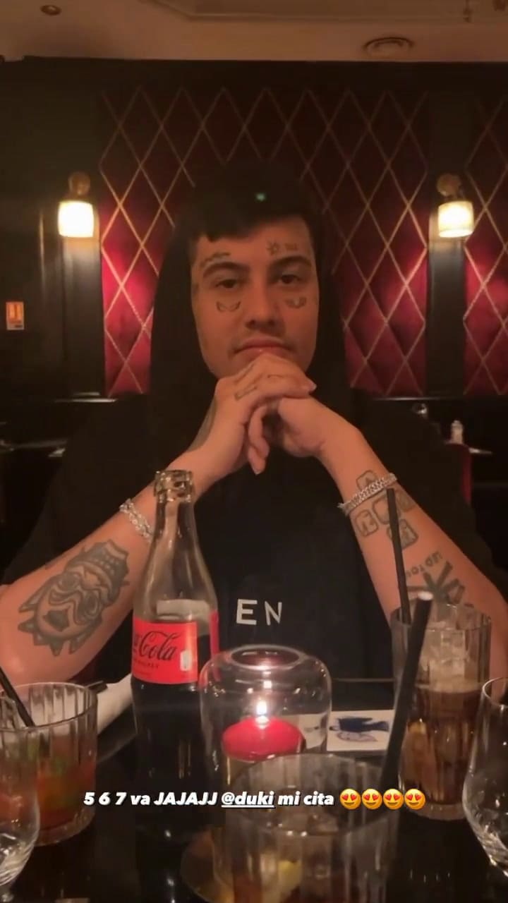 Emilia Mernes mostró su romántica cita con Duki en París