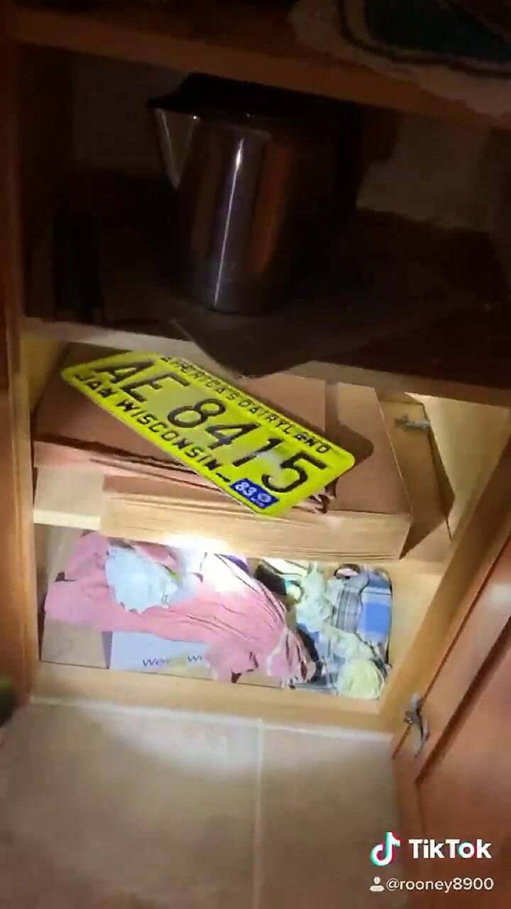 Así fue el momento en que descubrió una habitación escondida en su casa