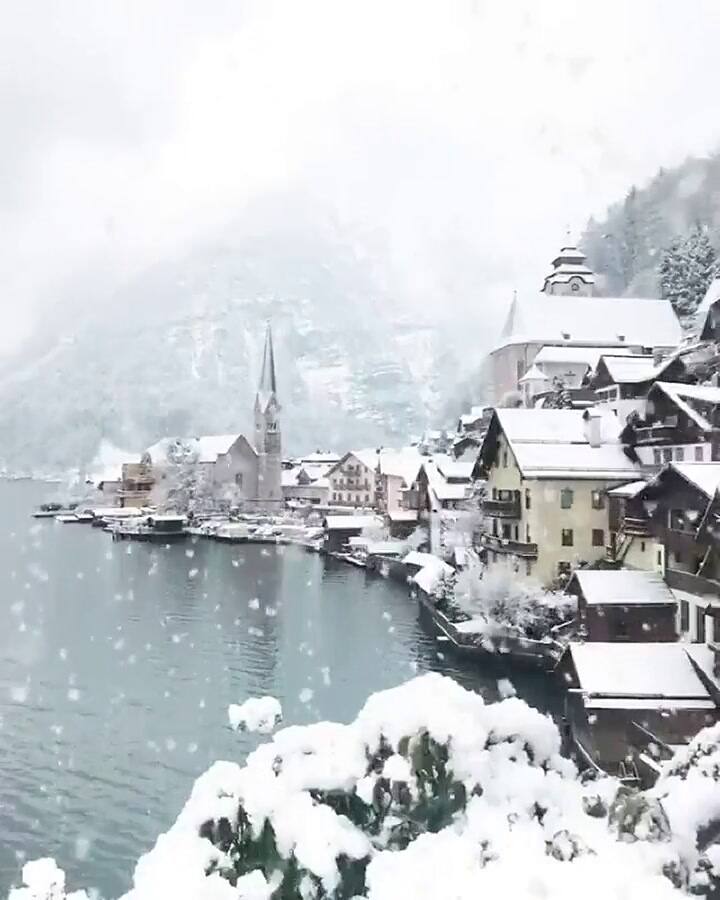Hallstatt: el curioso pueblo idílico en el que se inspiró 'Frozen' - Fuente: Twitter